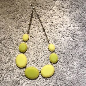 STATEMENT NECKLACE